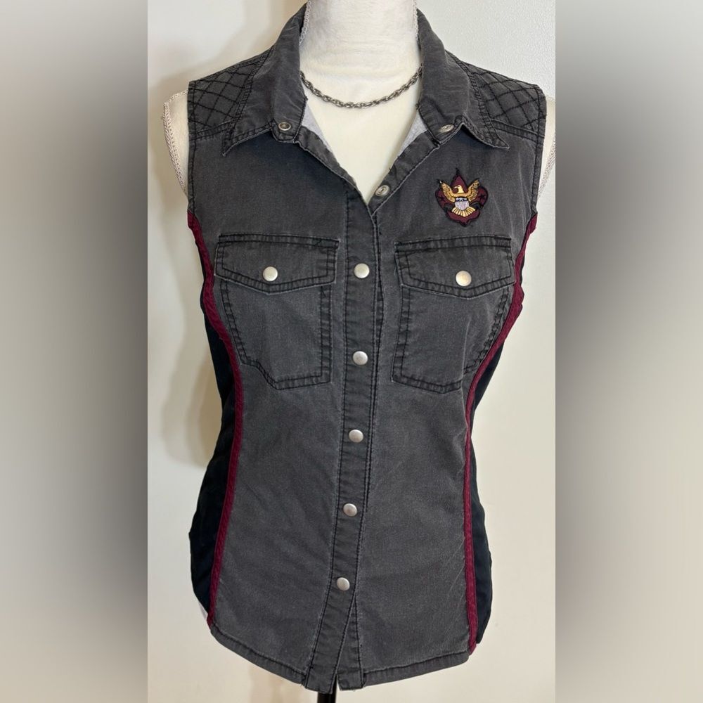 Vintage Y2K Lip Service Black & Red Sleeveless Button Down Shirt with Patch SZ S